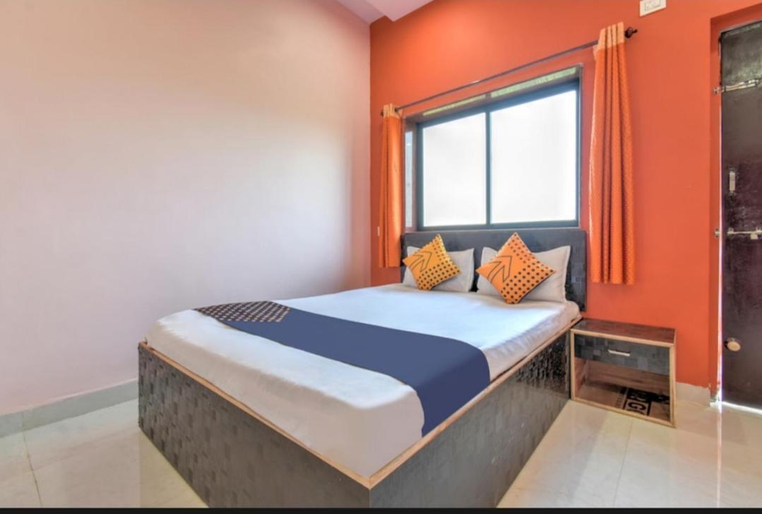 Hotel Nisarg Lodging And Restaurant Аурангабад Екстериор снимка